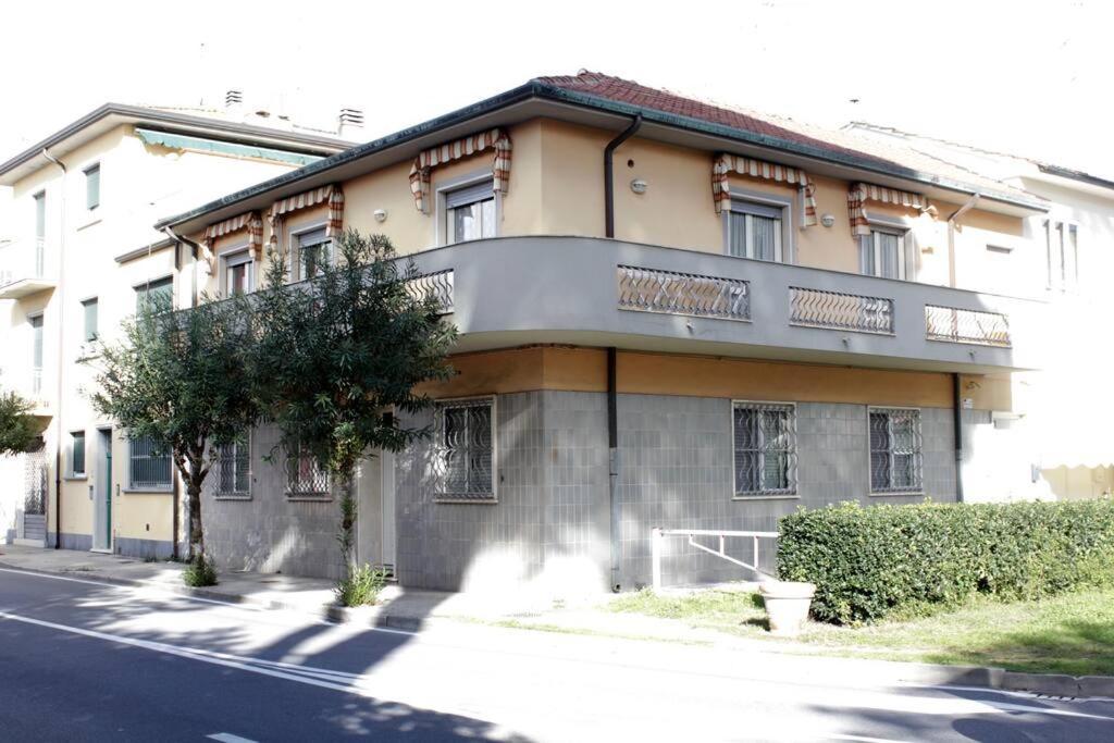 Tra Mare E Pineta * Viareggio